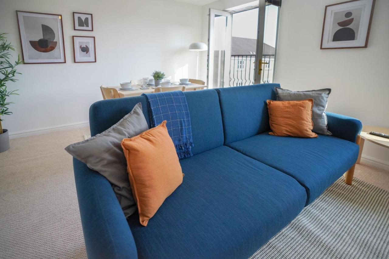 Stylish Apartment With Private Parking Cardiff Exterior foto